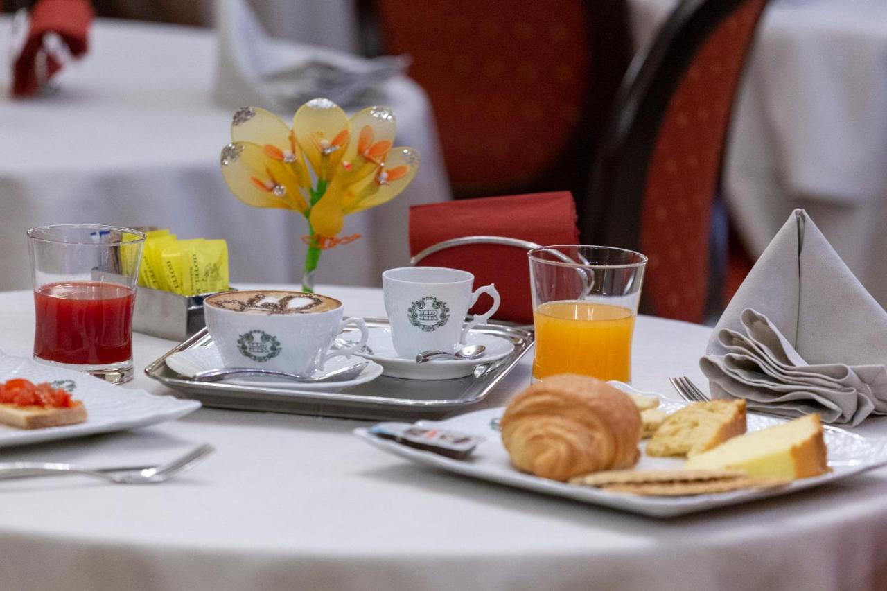 Hotel Rojan Sulmona Zewnętrze zdjęcie