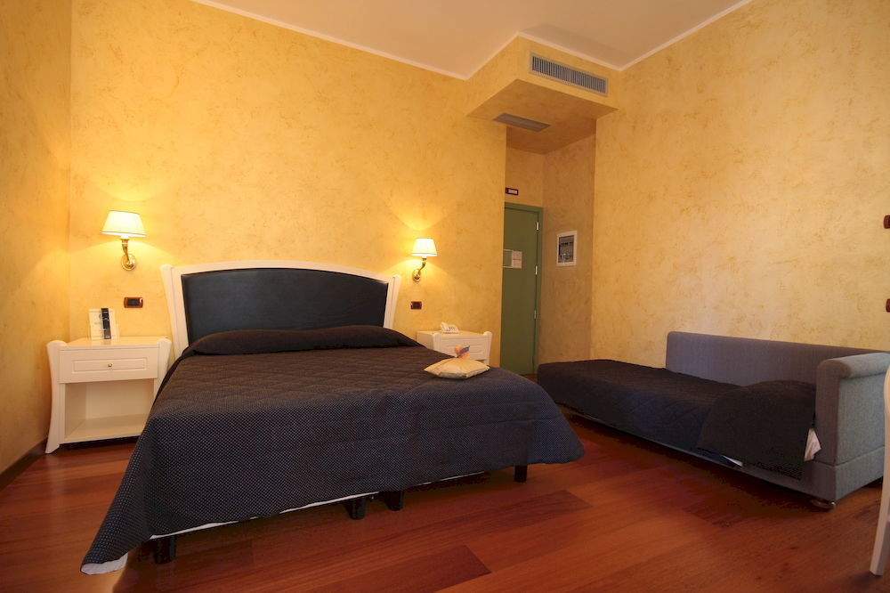 Hotel Rojan Sulmona Zewnętrze zdjęcie