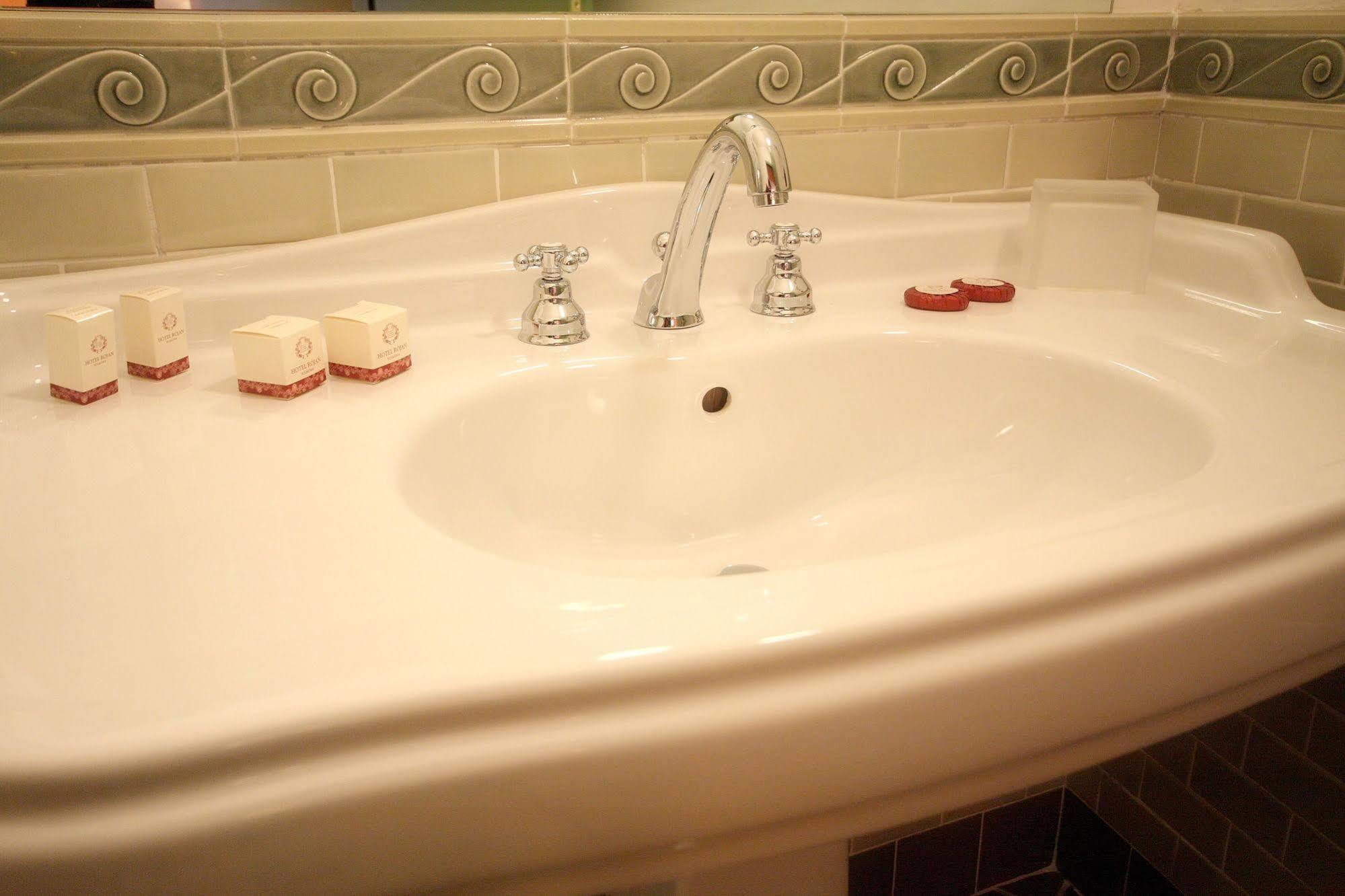 Hotel Rojan Sulmona Zewnętrze zdjęcie
