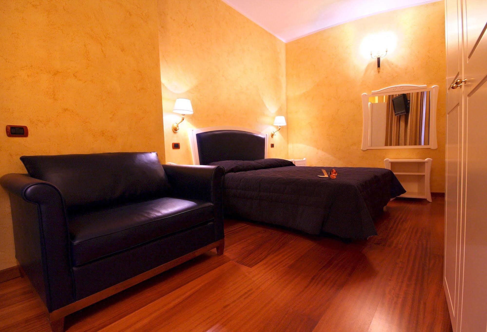 Hotel Rojan Sulmona Zewnętrze zdjęcie